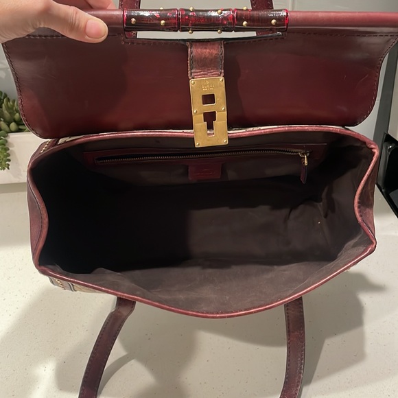 VINTAGE STUDDED BORDEAUX GUCCI BAMBOO BULLET BAG w/ BRASS HARDWARE & ACCENTS - Picture 12 of 12